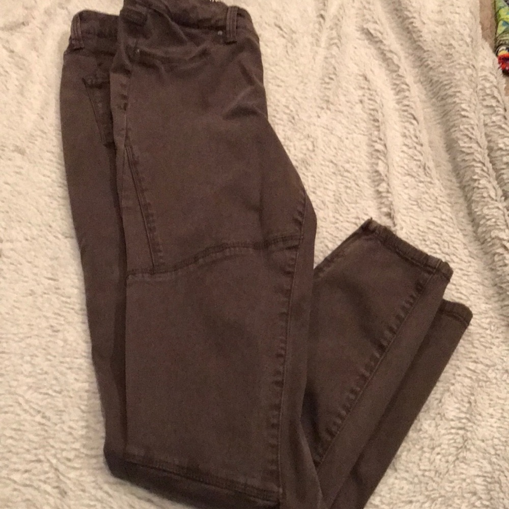 Mid rise jegging grey jeans